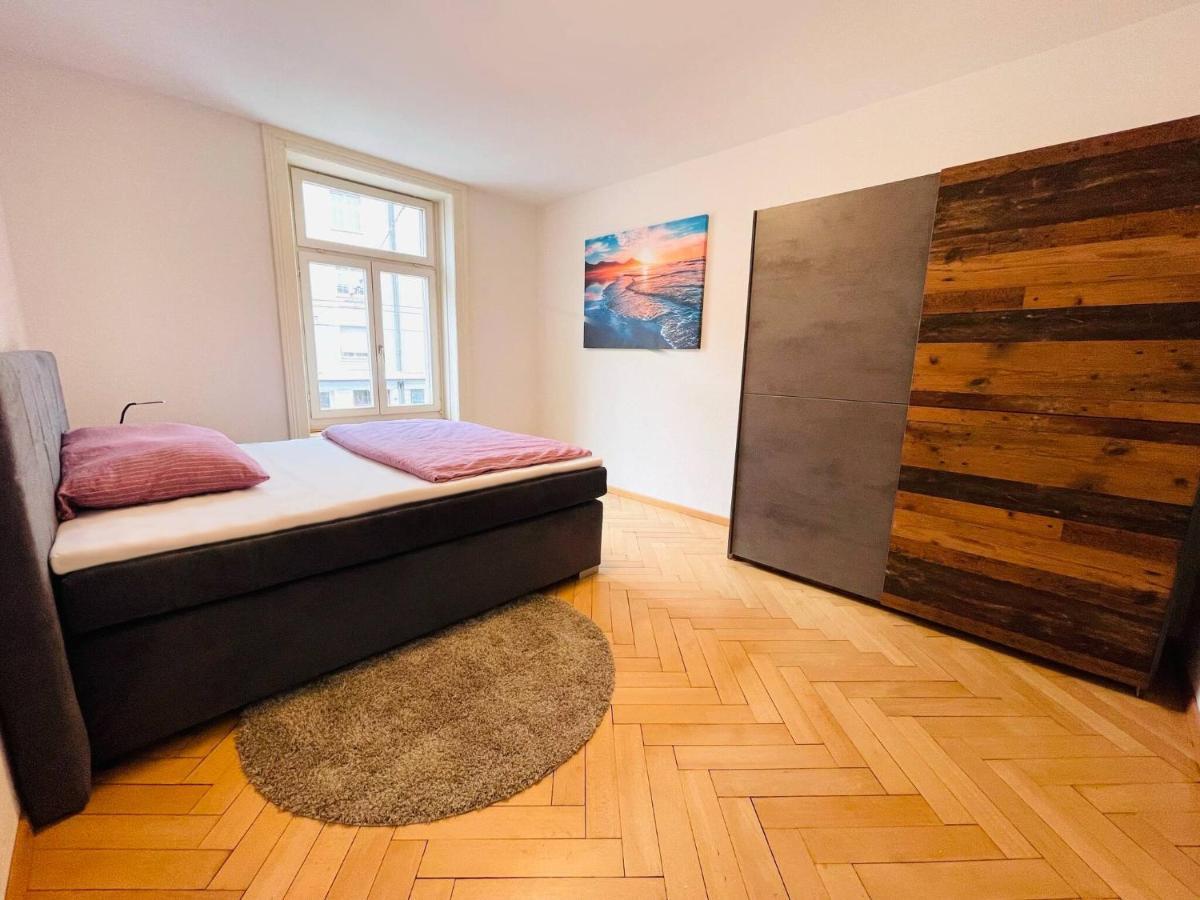 Beautiful, Bright, Large Apartment With Balcony Smarttv サンクト・ガーレン エクステリア 写真